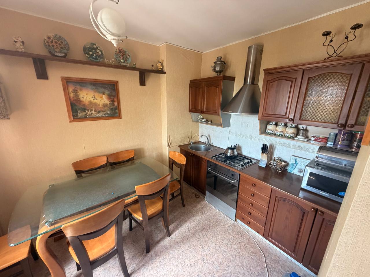 3-комнатная квартира, ул. Челюскинцев