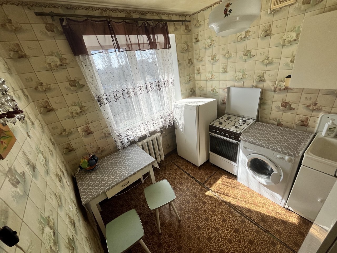1-комнатная квартира, кв. 50 летия Обороны Луганска